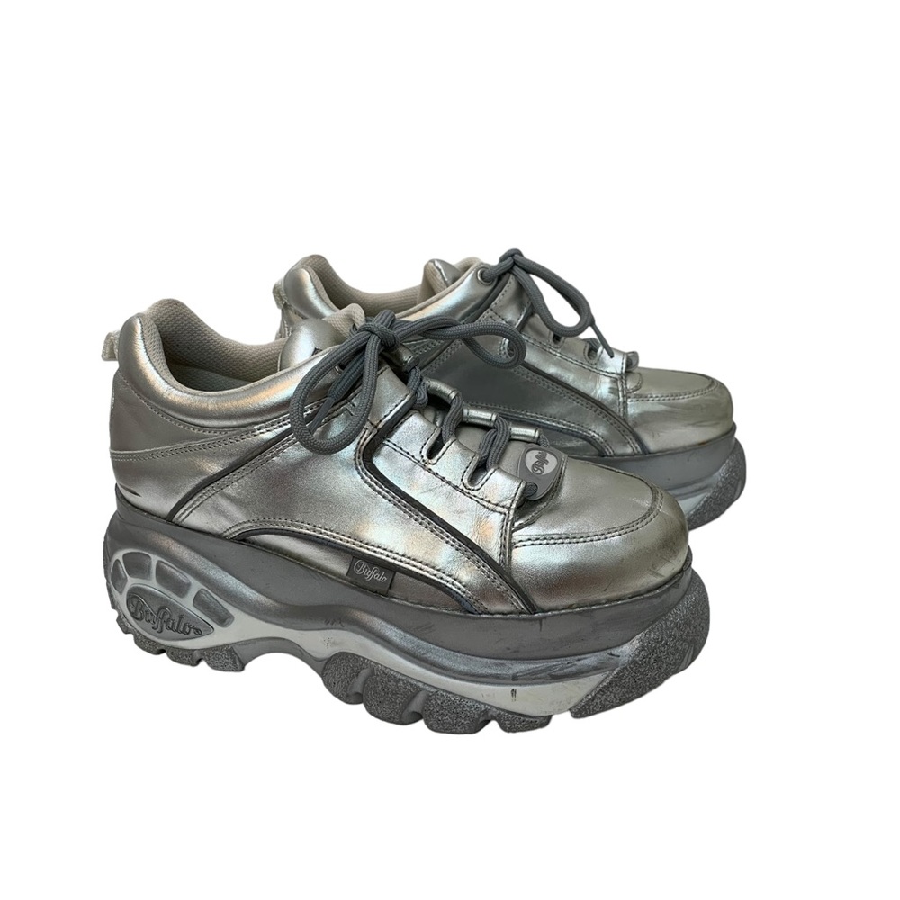Buffalo London Platform chrome sneakers Size 39